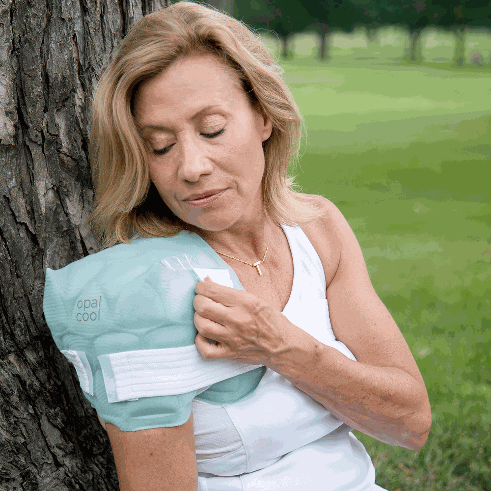Cooling therapy wrap for shoulder and joint pain with adjustable straps and SkinSafe™ 58° cooling comfort