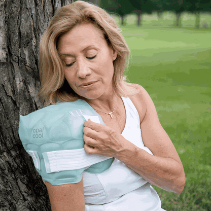 Cooling therapy wrap for shoulder and joint pain with adjustable straps and SkinSafe™ 58° cooling comfort